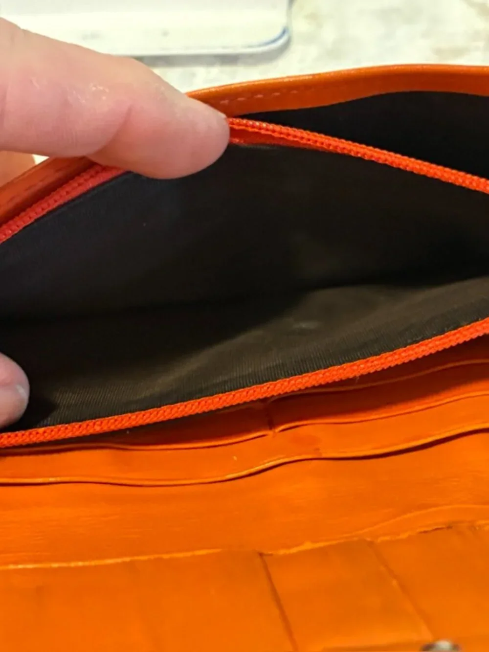 Authentic Gucci Microguccissima Continental Flap Wallet – Custom Tangerine Finis